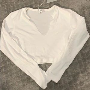 White ribbed long sleeved crop top